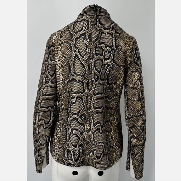 Victoria Beckham Snake-Print Long Sleeve Turtleneck Blouse sz 6 - Picture 4 of 6